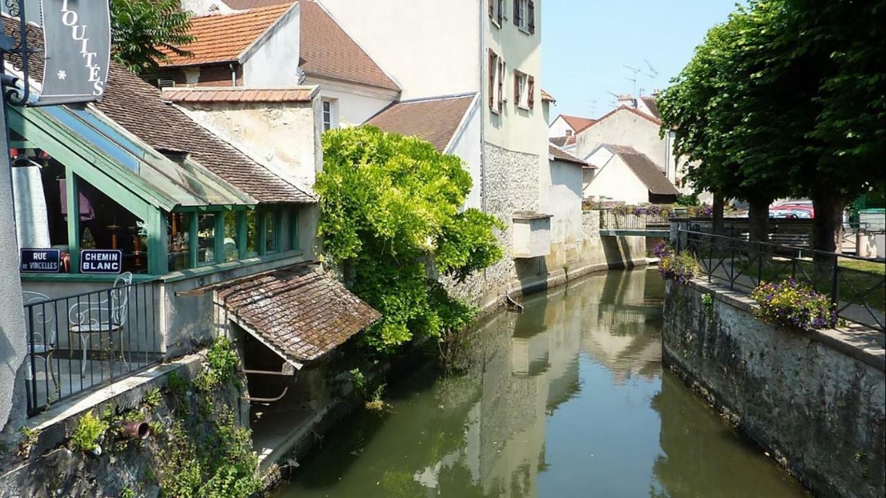 Charmant Village Proche Disneyland & Paris クレシー・ラ・シャペル エクステリア 写真